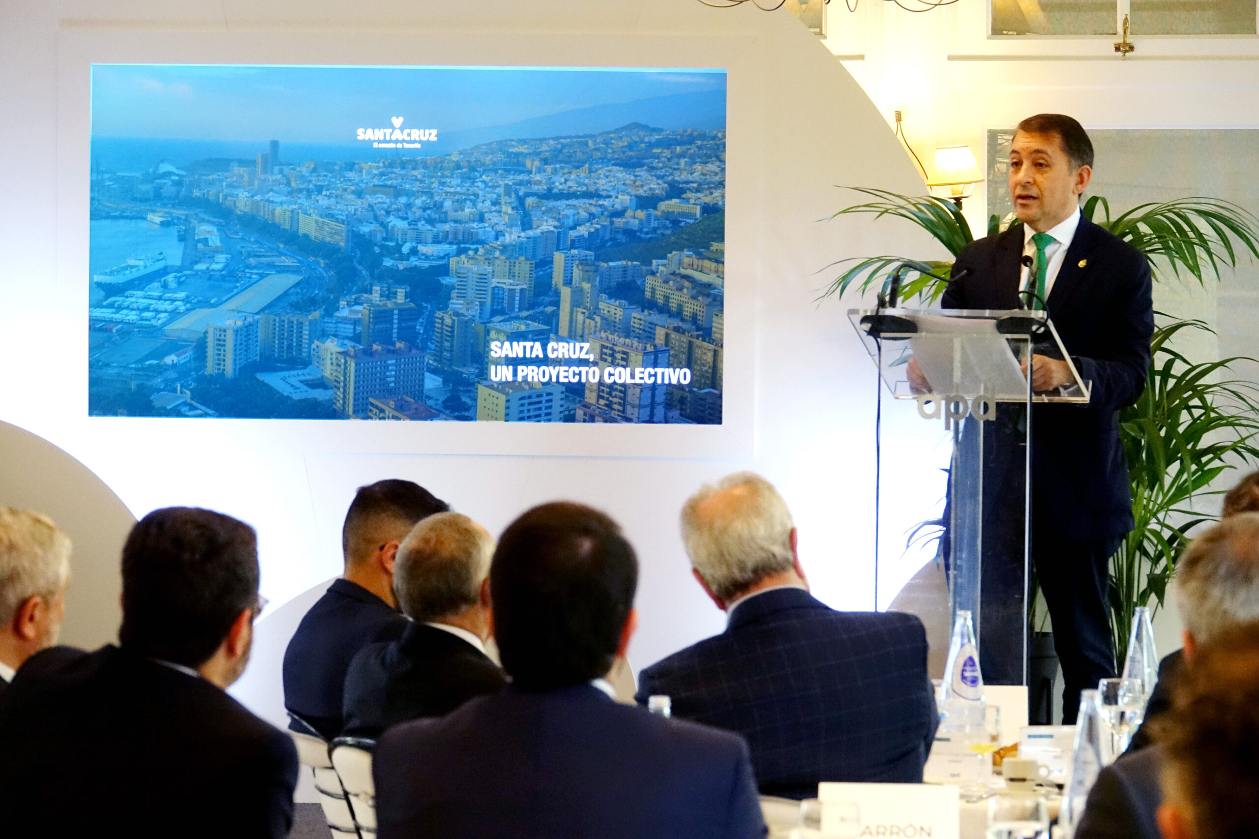 Santa Cruz lidera la economia de Tenerife con casi el 40 de todas las ...